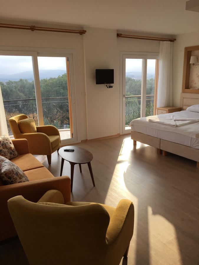 Clementin Suits Siğacık Esterno foto
